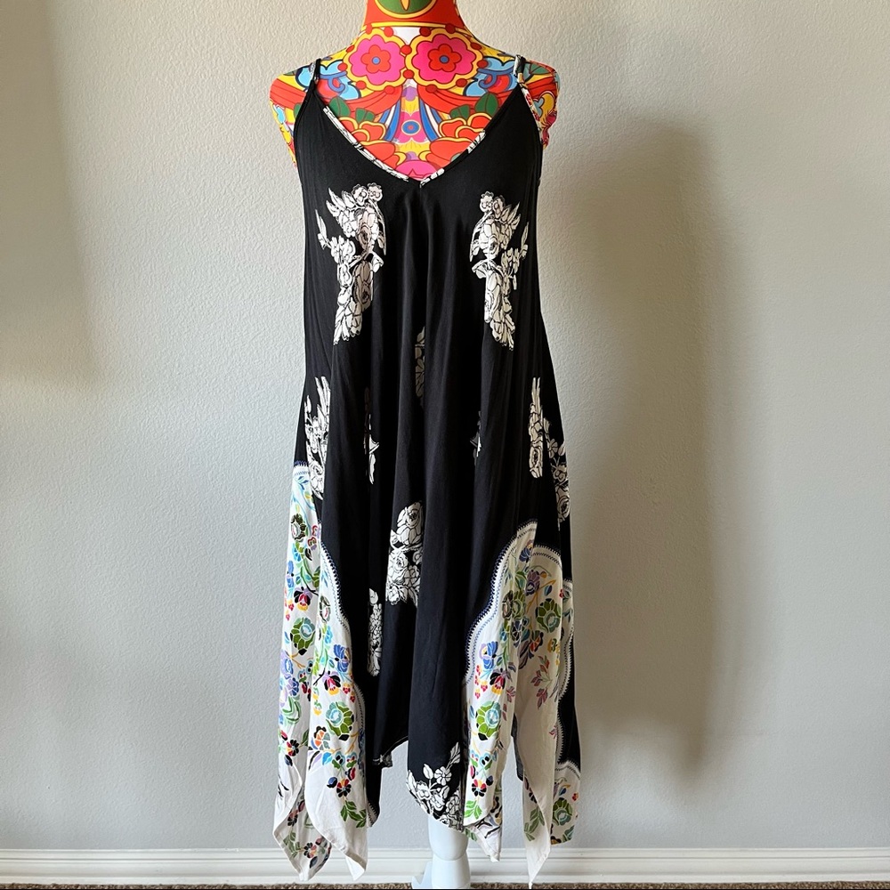 Unique ⭐️ Lovestitch Handkerchief dress 🌈 colorful trim